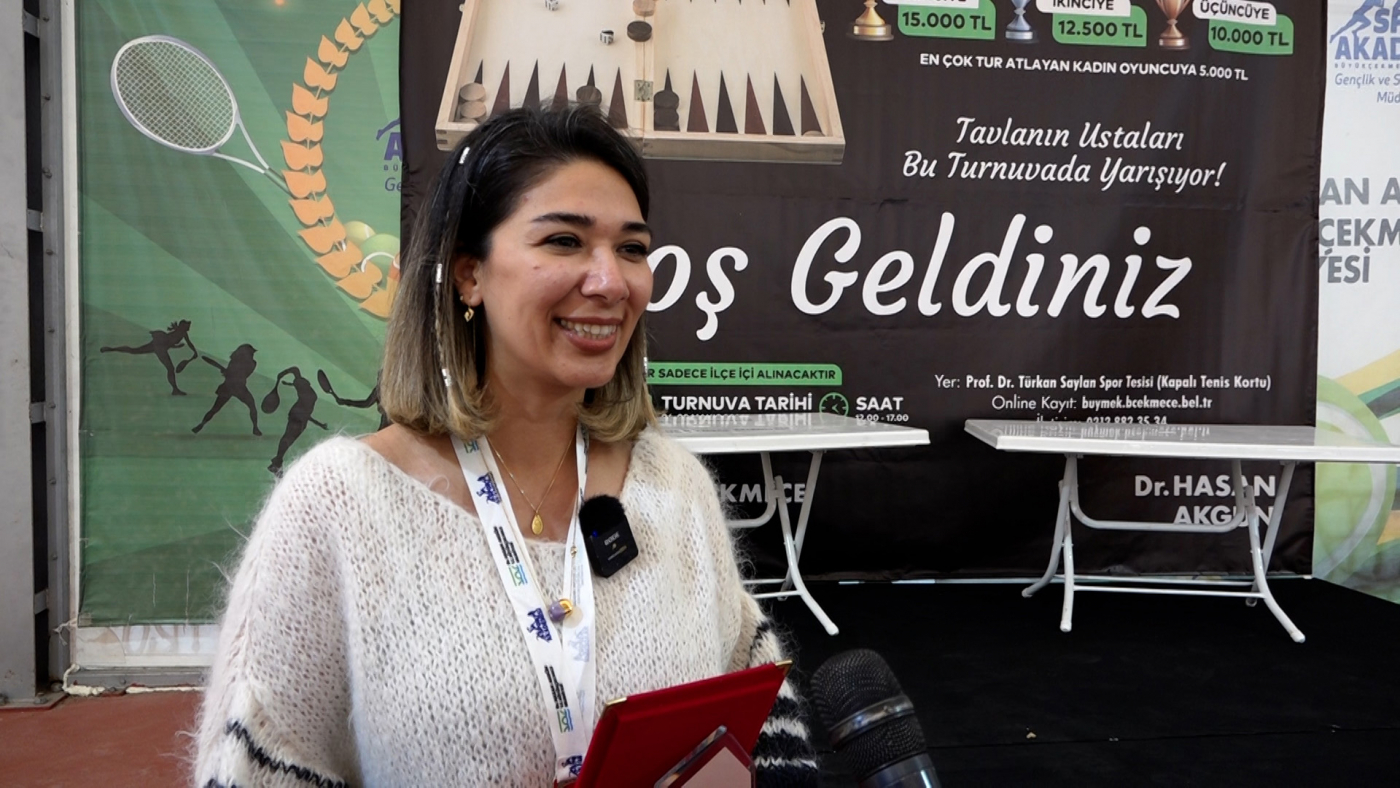 Noushin Rashidinava-i663b520bdec35.jpg